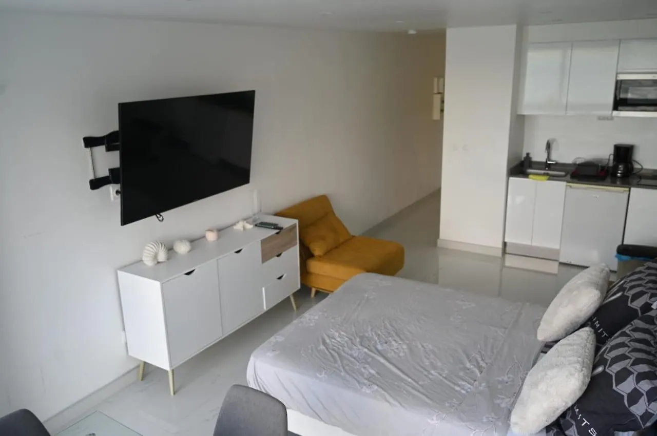 Apartment Les Studio Ciels Et Terre Le Gosier